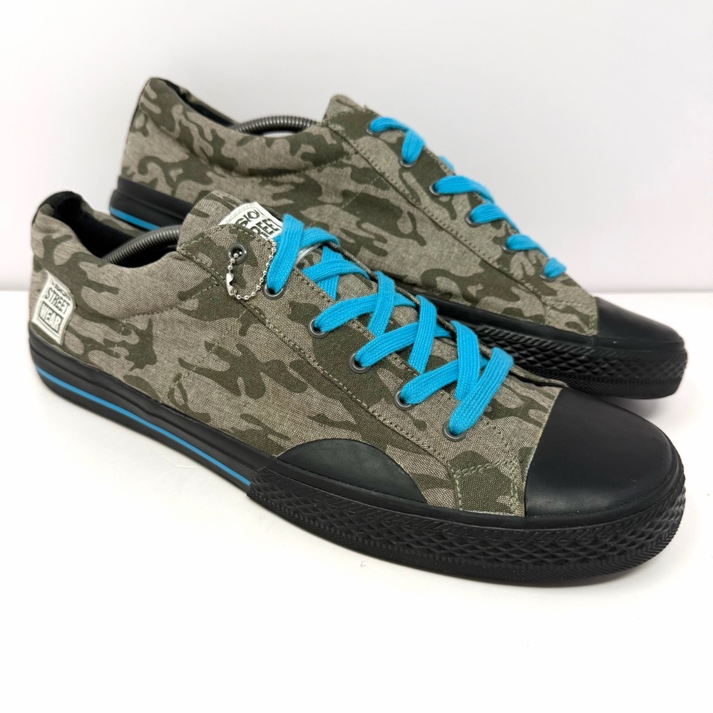 Vintage Vision Streetwear Men’s Canvas Low Skateboarding Shoe Sz 13 Camo Sneaker